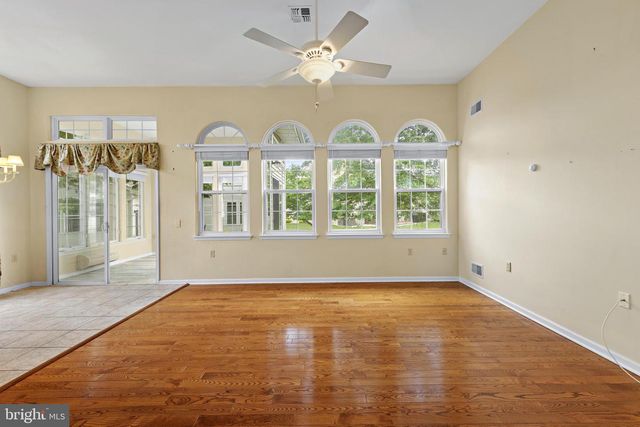 6 RAPIDS CT, Barnegat, NJ 08005