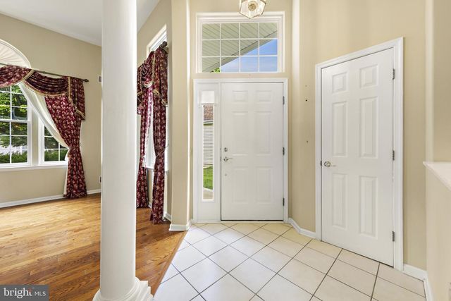 6 RAPIDS CT, Barnegat, NJ 08005