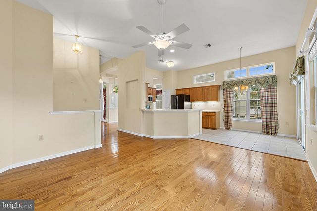 6 RAPIDS CT, Barnegat, NJ 08005