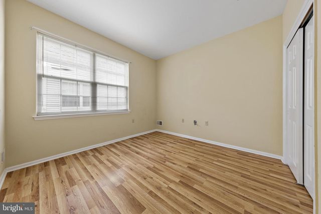 6 RAPIDS CT, Barnegat, NJ 08005