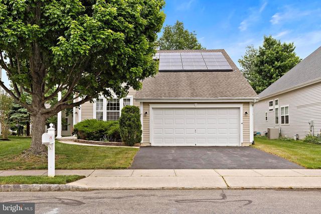 6 RAPIDS CT, Barnegat, NJ 08005