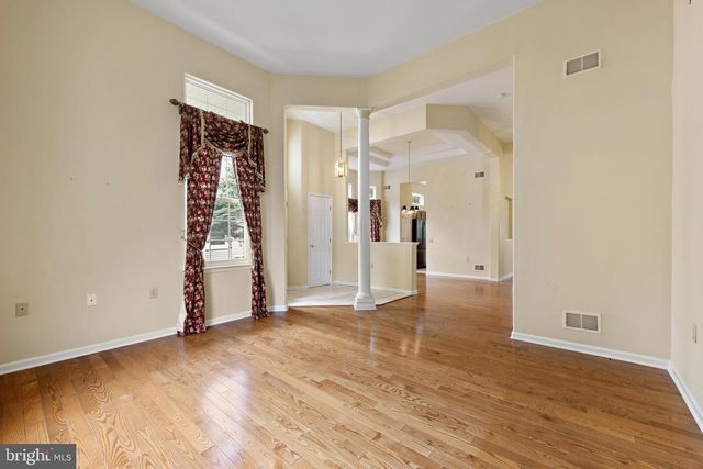 6 RAPIDS CT, Barnegat, NJ 08005