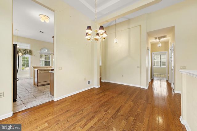 6 RAPIDS CT, Barnegat, NJ 08005