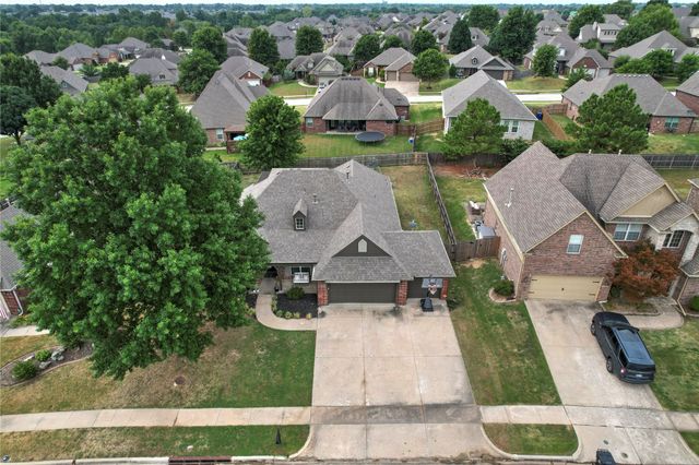 7501 E Jackson Street, Broken Arrow, OK 74014