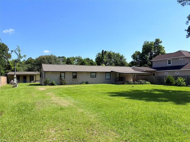 17807 Dean Court, Conroe, TX 77302