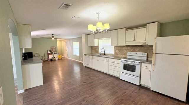 17807 Dean Court, Conroe, TX 77302
