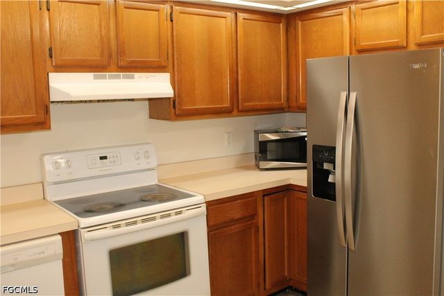 632 SE 13th CT 630 632, Cape Coral, FL 33990