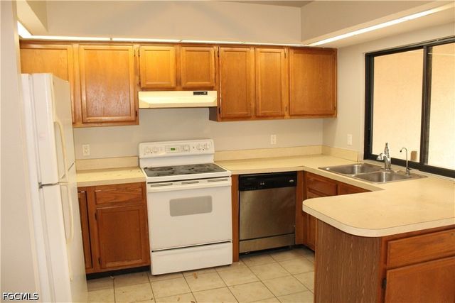 632 SE 13th CT 630 632, Cape Coral, FL 33990