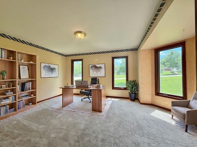1 Genesee Court, Bolingbrook, IL 60440