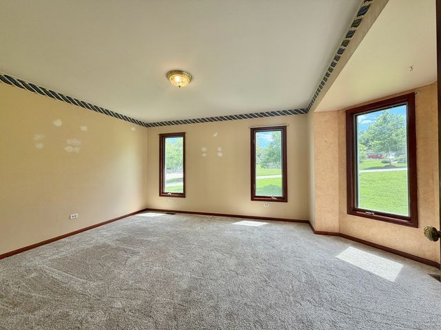 1 Genesee Court, Bolingbrook, IL 60440