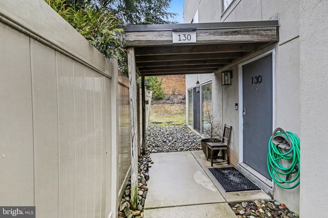130 BLUE RIDGE CIR, Harrisburg, PA 17110