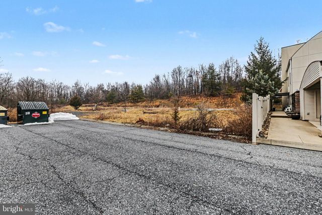 130 BLUE RIDGE CIR, Harrisburg, PA 17110