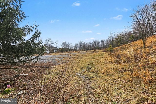 130 BLUE RIDGE CIR, Harrisburg, PA 17110