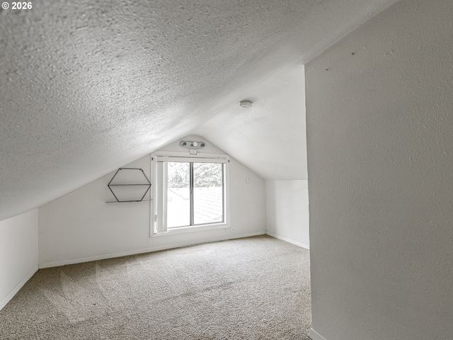 2324 E 16TH St, Vancouver, WA 98661