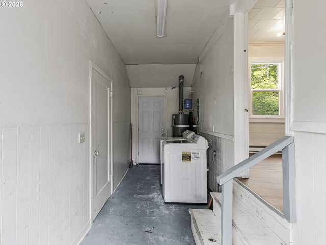 2324 E 16TH St, Vancouver, WA 98661