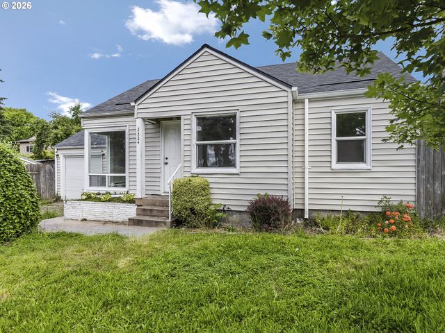 2324 E 16TH St, Vancouver, WA 98661