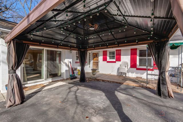 15983 W Wadsworth Road, Wadsworth, IL 60083