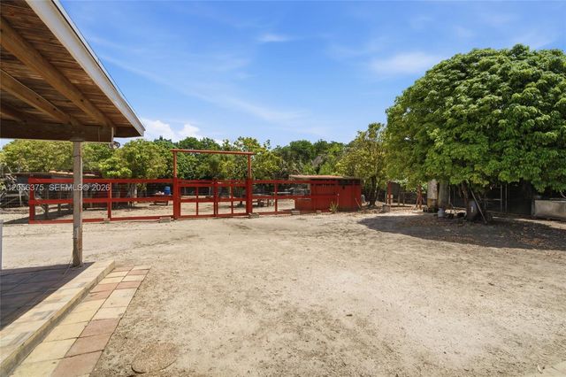 19501 SW 236th St, Homestead, FL 33031