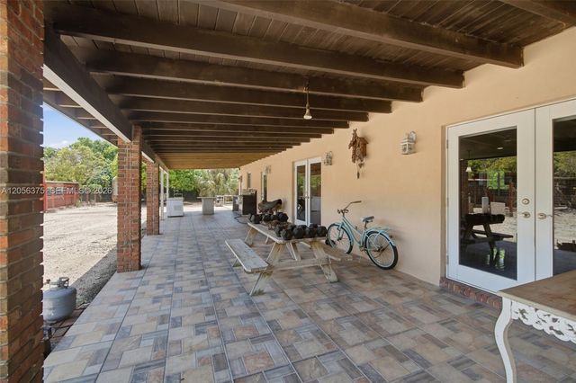 19501 SW 236th St, Homestead, FL 33031