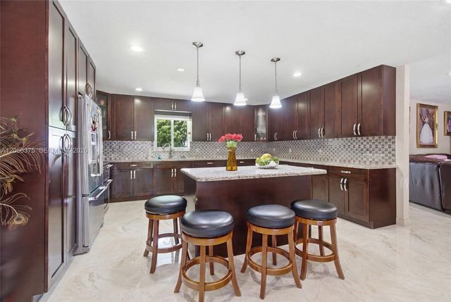 19501 SW 236th St, Homestead, FL 33031