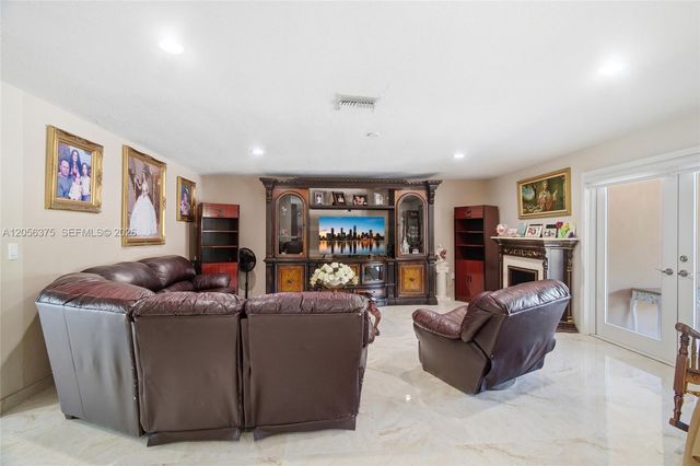 19501 SW 236th St, Homestead, FL 33031