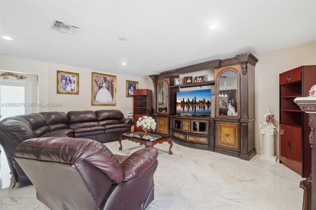 19501 SW 236th St, Homestead, FL 33031