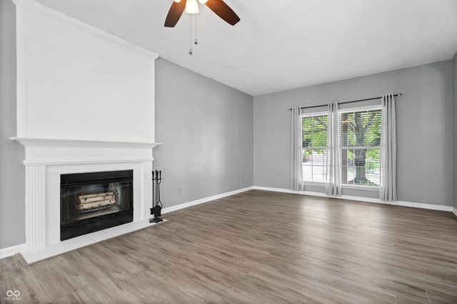 8702 Buffett Parkway, Fishers, IN 46038