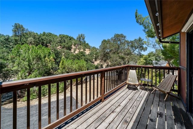 9056 Curbaril Avenue, Atascadero, CA 93422