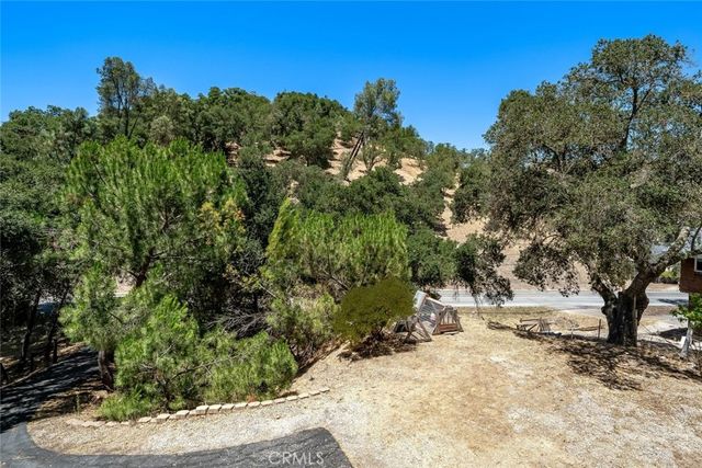 9056 Curbaril Avenue, Atascadero, CA 93422