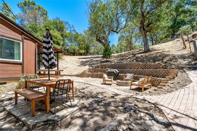 9056 Curbaril Avenue, Atascadero, CA 93422