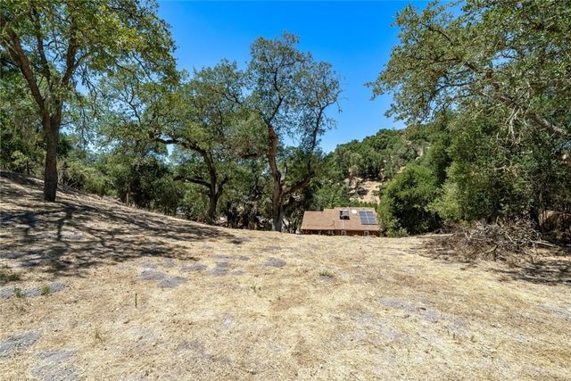 9056 Curbaril Avenue, Atascadero, CA 93422
