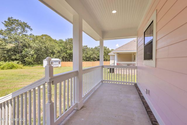 1411 Mantou Street, Pascagoula, MS 39567
