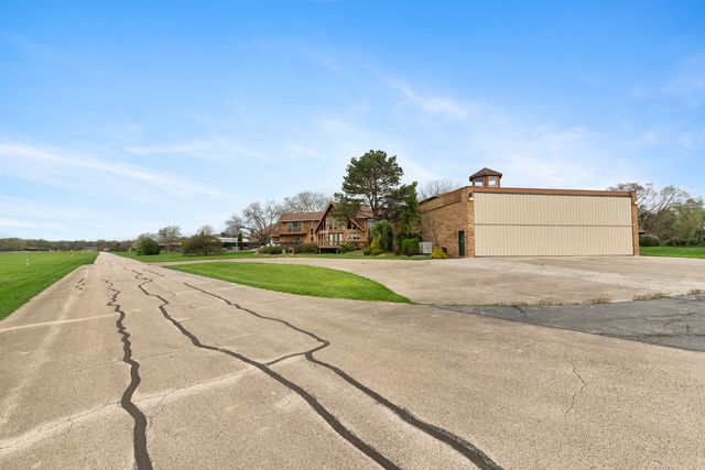 607 Berkshire Court, Downers Grove, IL 60516