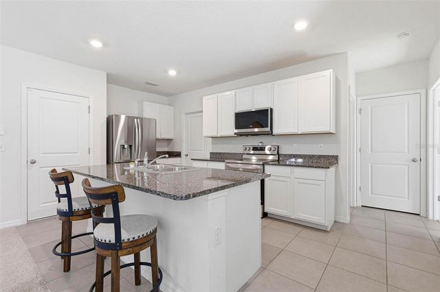 12403 PAGODA PLACE, Tampa, FL 33637