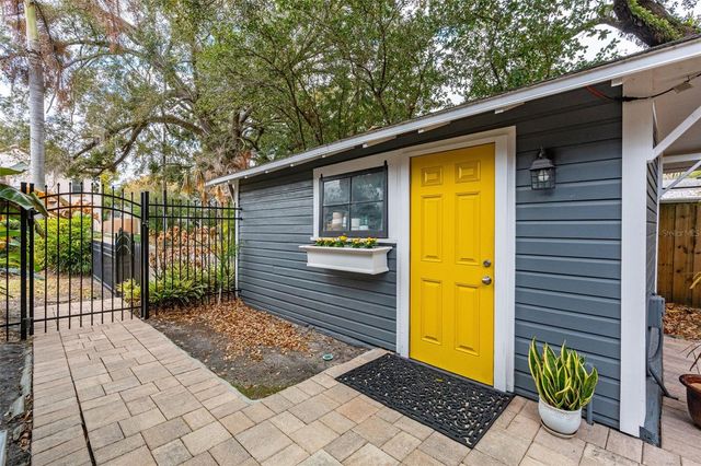 1003 E JACKSON STREET, Orlando, FL 32801