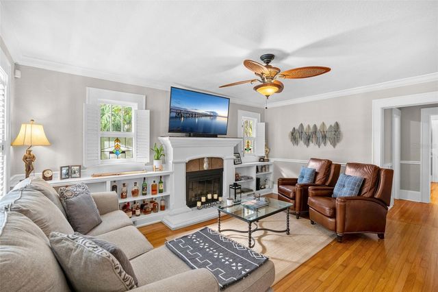 1003 E JACKSON STREET, Orlando, FL 32801