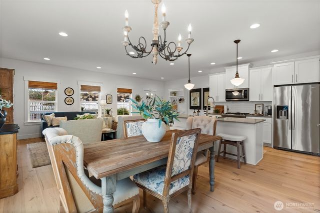 140 E Cedarland Lane, Allyn, WA 98524