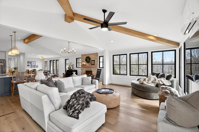 4017 Beverly Hills Dr, Pegram, TN 37143