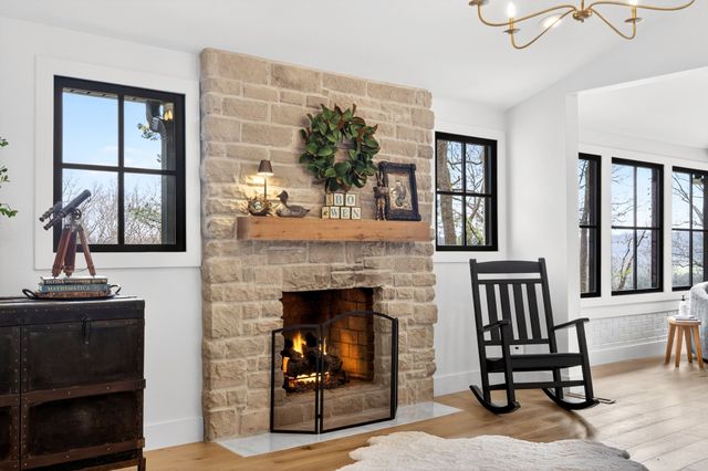 4017 Beverly Hills Dr, Pegram, TN 37143