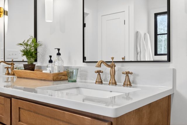 4017 Beverly Hills Dr, Pegram, TN 37143