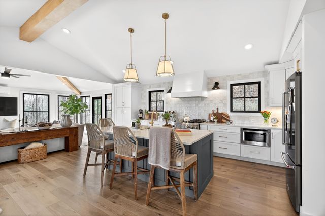 4017 Beverly Hills Dr, Pegram, TN 37143