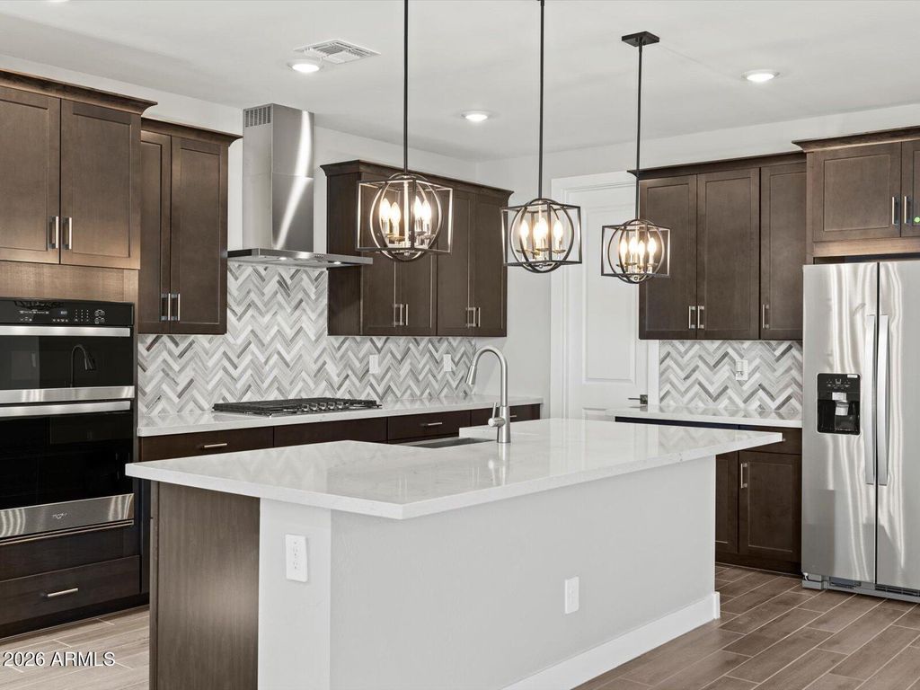 423 W ROCK NEEDLE Trail, Apache Junction, AZ 85120