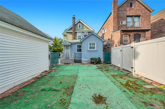 220-16 107th Avenue, Queens Village, NY 11429