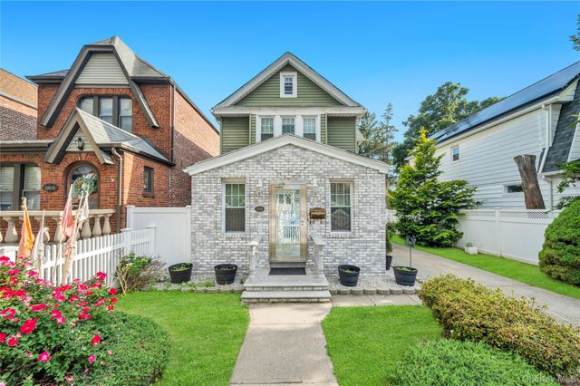 220-16 107th Avenue, Queens Village, NY 11429