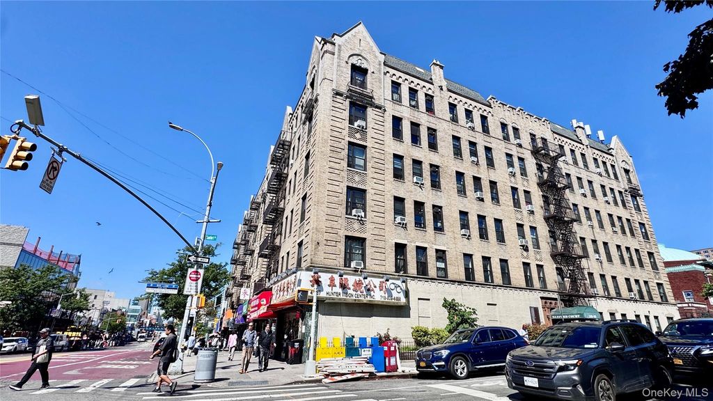 136-05 Sanford Ave 4A, Flushing, NY 11355