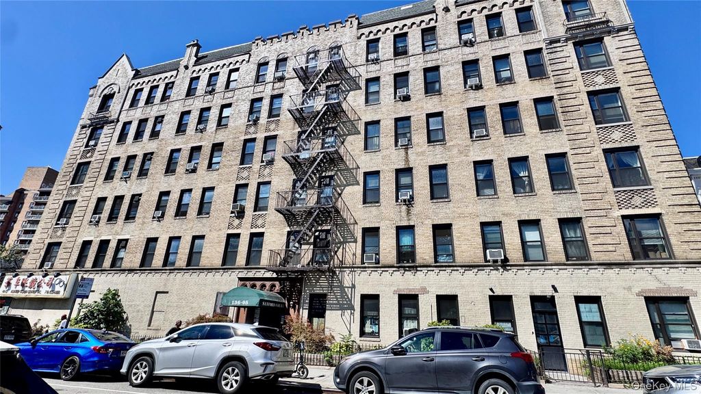 136-05 Sanford Ave 4A, Flushing, NY 11355 — photo 2