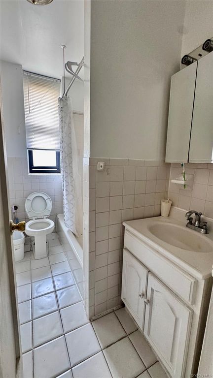 136-05 Sanford Ave 4A, Flushing, NY 11355 — photo 3