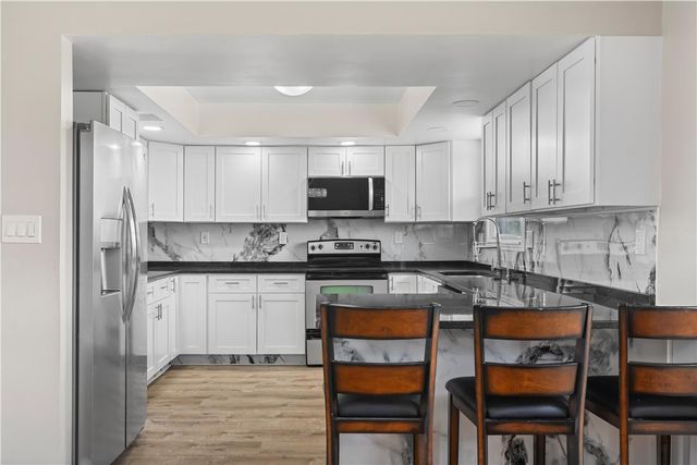 3036 South 6th Avenue, Whitehall Twp, PA 18052