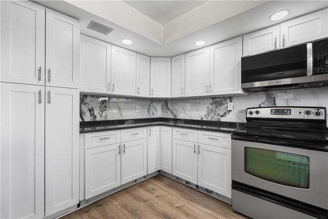 3036 South 6th Avenue, Whitehall Twp, PA 18052