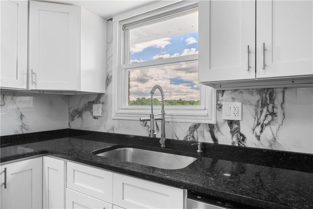 3036 South 6th Avenue, Whitehall Twp, PA 18052
